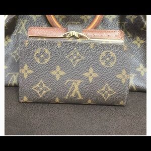 Louis Vuitton wallet! Not used
